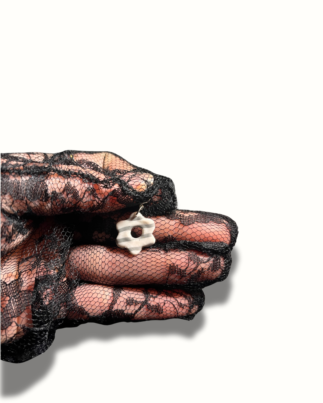 Charms fleur à rayures