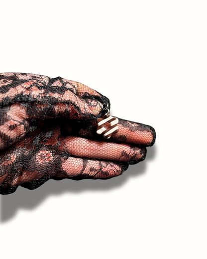 Charms fleur à rayures